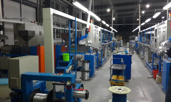 Máquina extrusora de cable de alambre eléctrico de múltiples núcleos